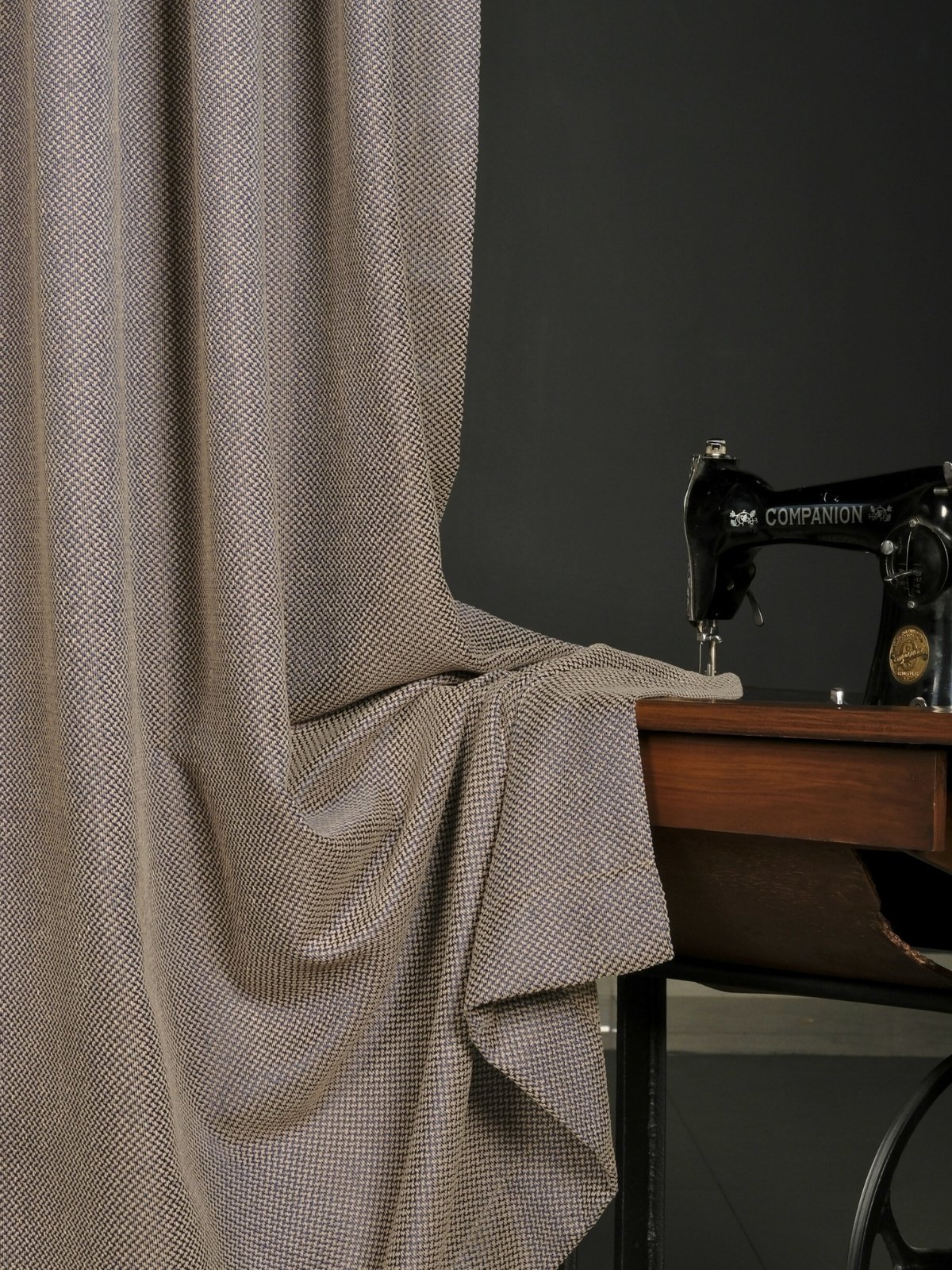 urla 2 Urla Fon Perde - Görsel 1