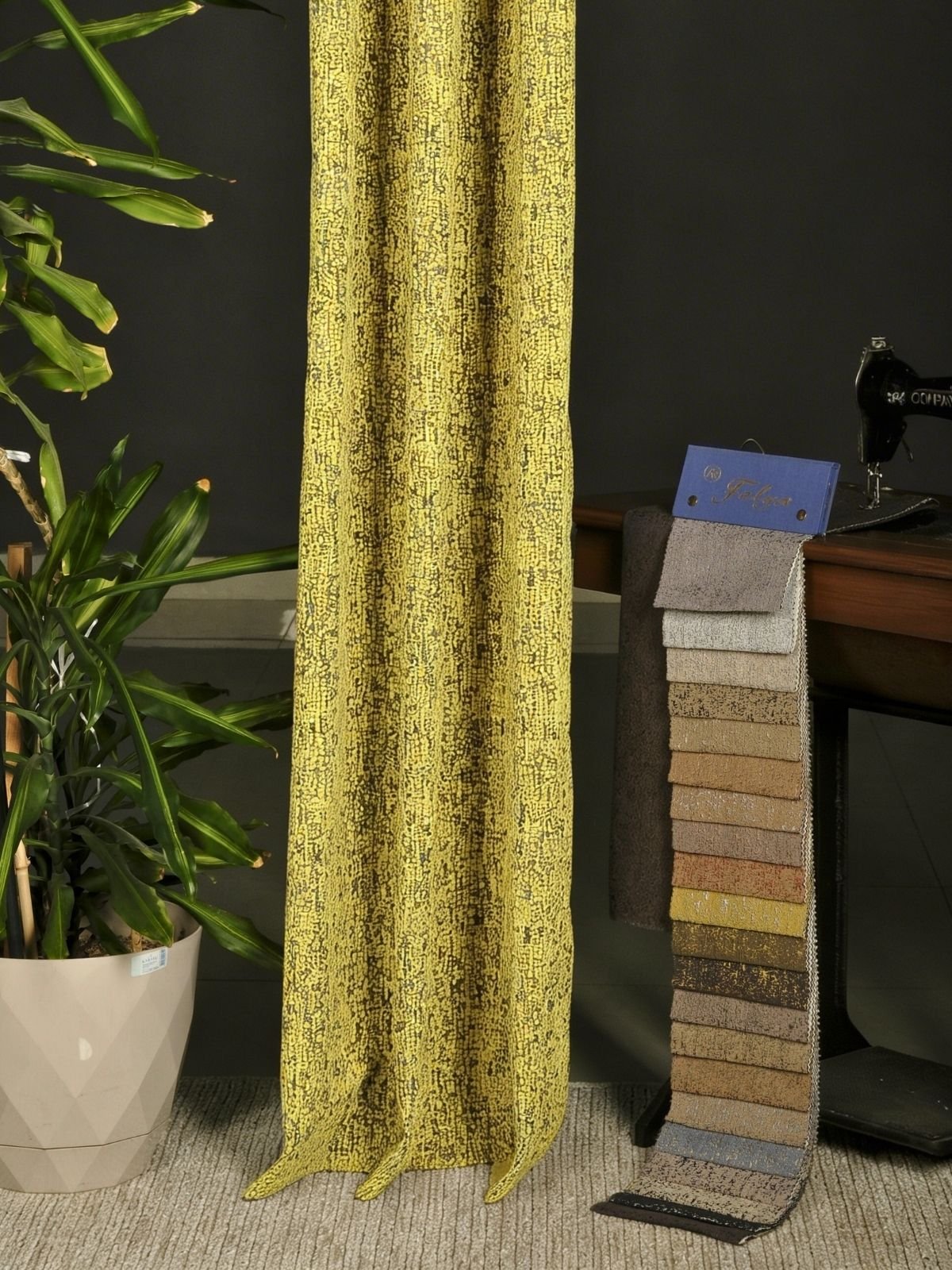 Çeşme Sarı Fon Perde Çeşme Sarı Fon Perde - Görsel 1