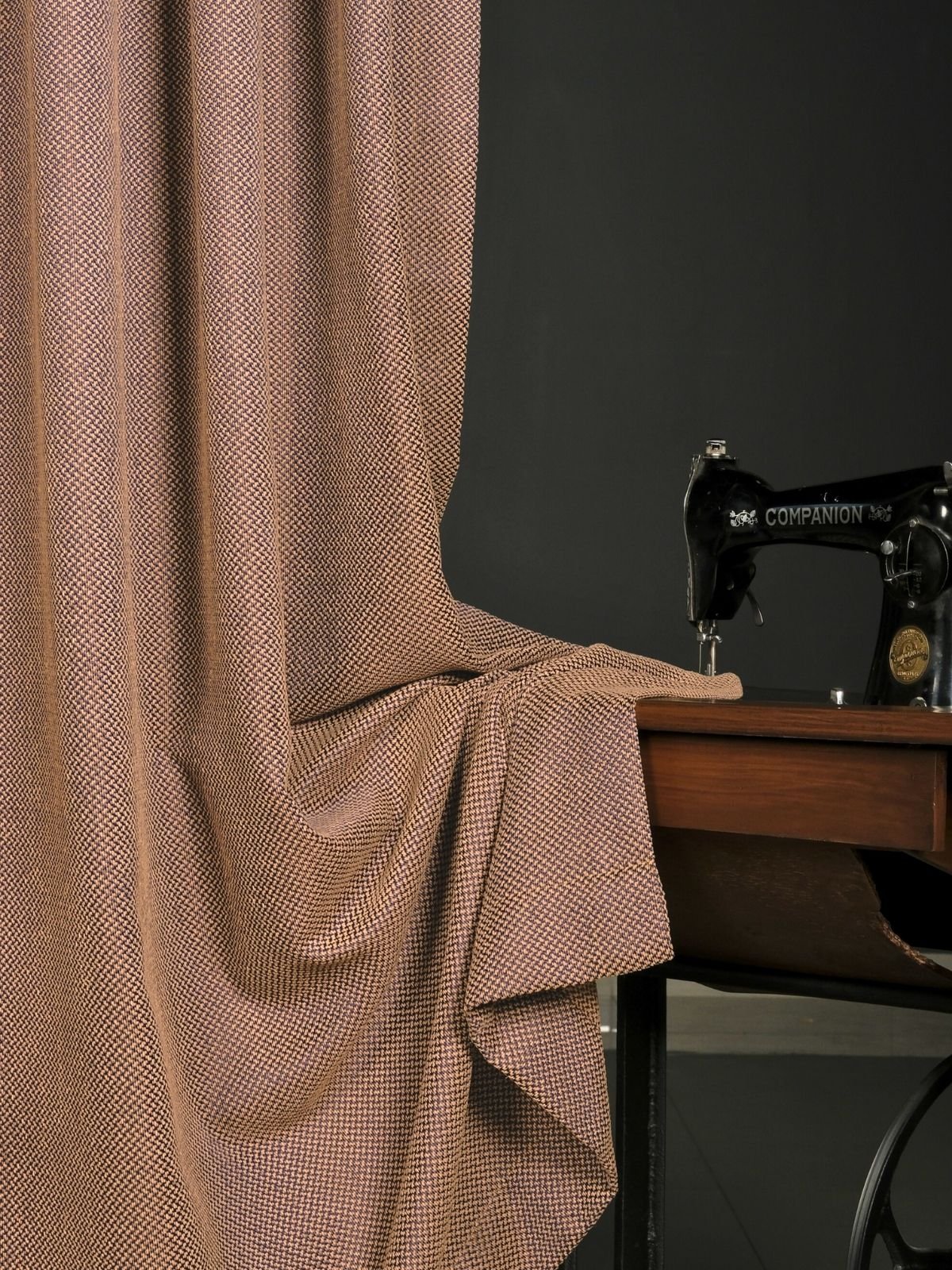 Urla Yavruağzı Fon Perde Urla Yavruağzı Fon Perde - Görsel 1